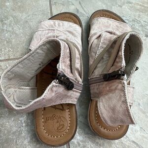 Women's Blowfish Tie-Dye Beige and Light Pink Balla Sandals